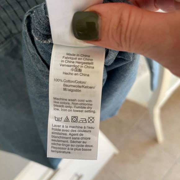 Jean button up top - Picture 6 of 7